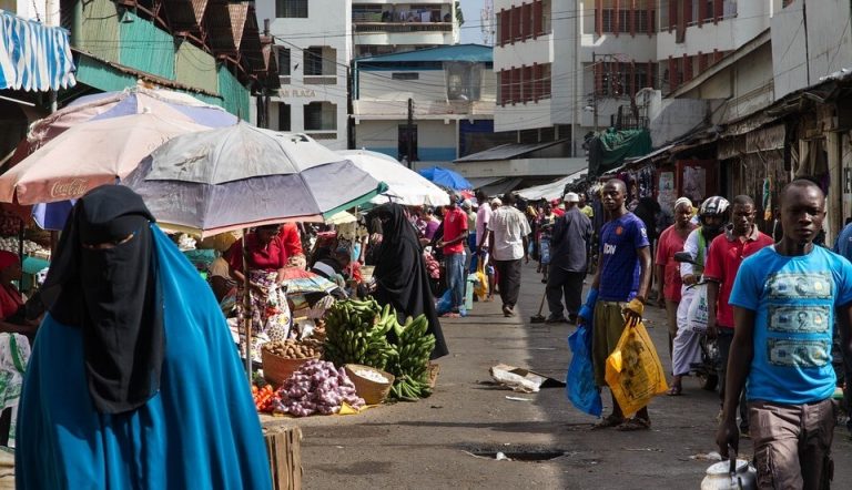 Mombasa frauen kennenlernen